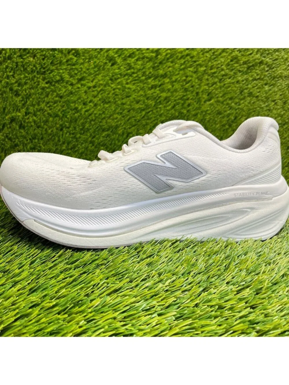 New Balance Fresh Foam X 860 V15 Womens Size 10D White Running Shoes Sneakers